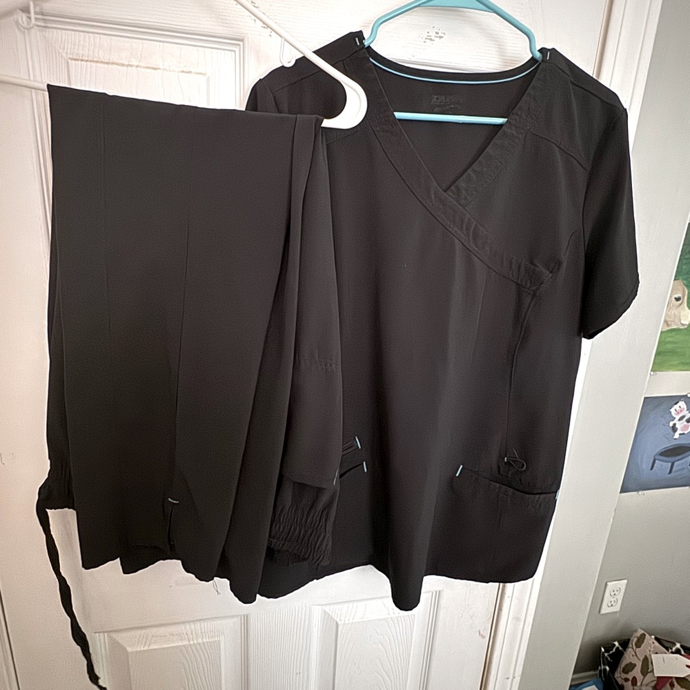Women’s Scrubstar scrub set L black any 2 sets 2/$25